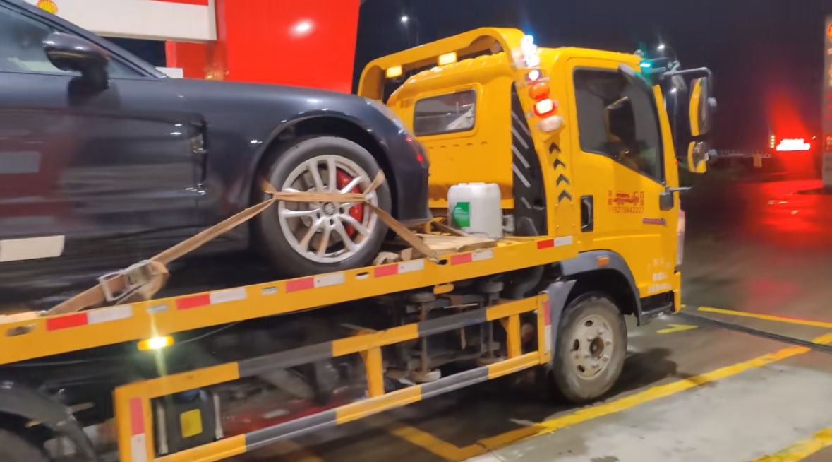 延安行车途中遇到突发状况该如何呼叫道路救援？